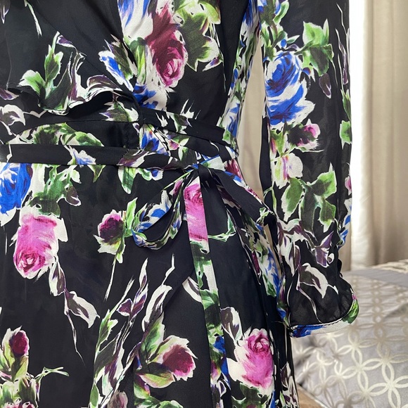 100% Silk Milly Black & Floral wrap dress! - Picture 4 of 9